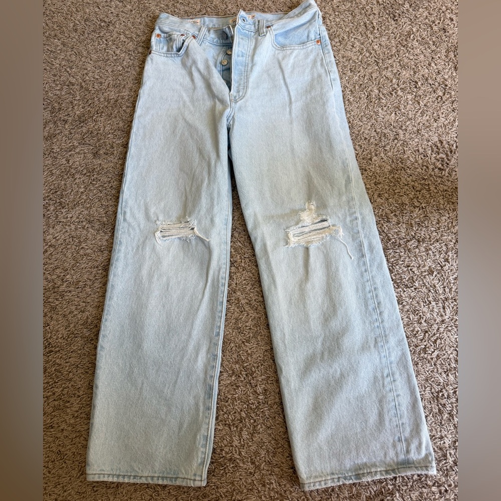 Levi's Light Blue Cropped Jeans